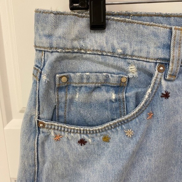 Zara Trafaluc Denim Distressed Mini Skirt. Embroidered. Blue. Large. Streetwear. - Picture 5 of 13